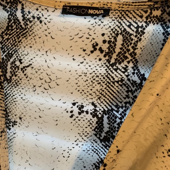 Fashionnova dress - Picture 2 of 2